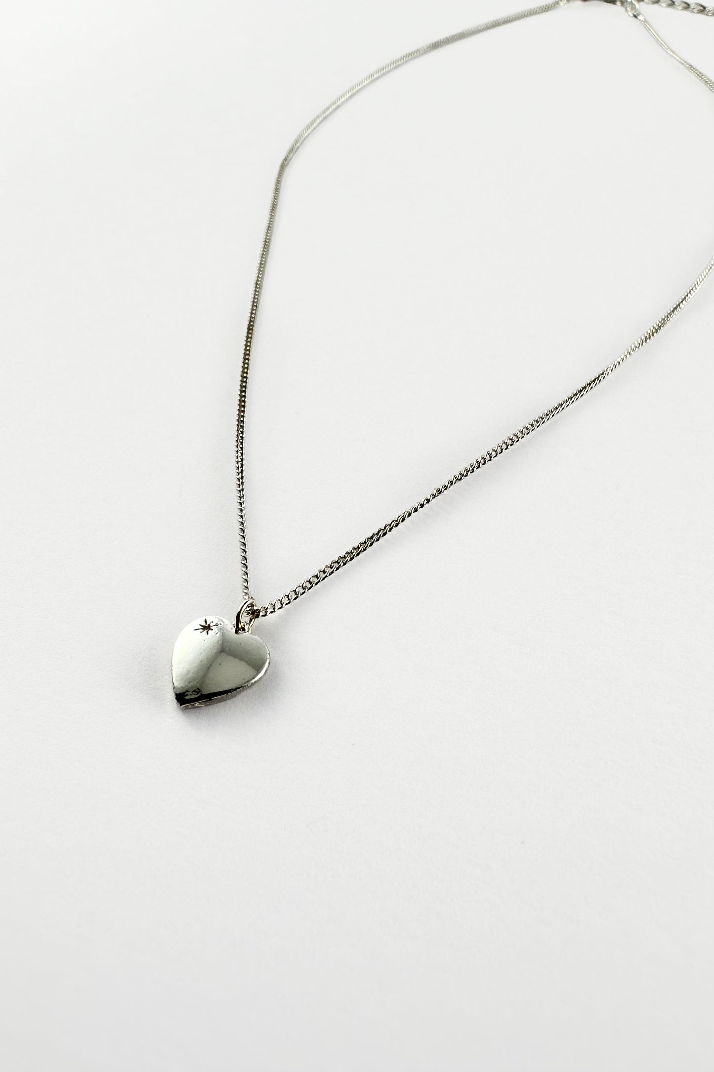 Sterlin silver heart Necklace with tiny lab diamond